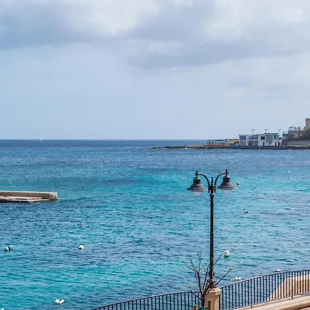 Sea View 2 Bedroom With Patio St Julians * San Ġiljan